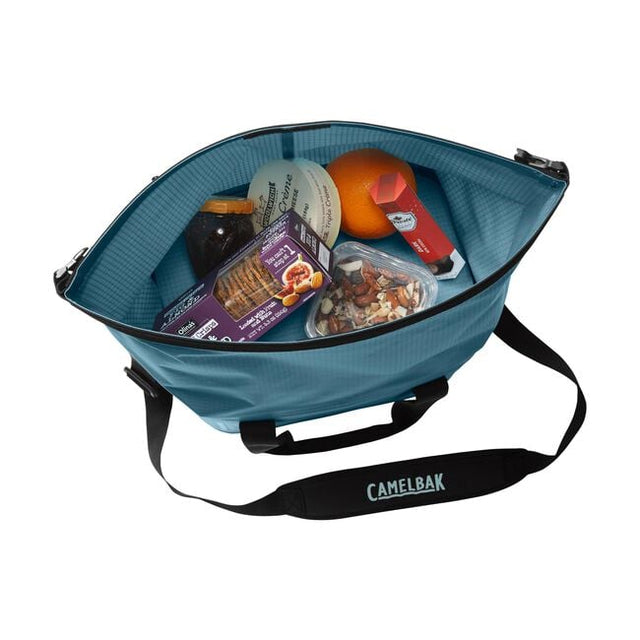 CamelBak ChillBak™ Cube 18 Soft Cooler with Fusion™ 3L Group Reservoir Outdoor Action - Trap Door