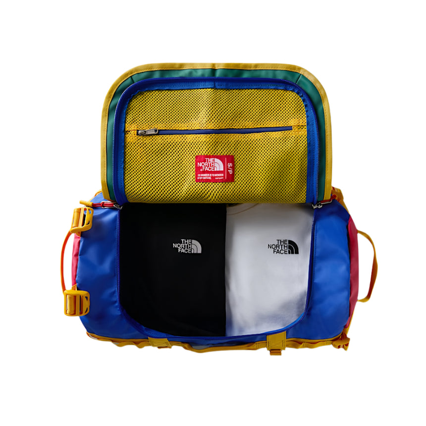 The North Face Base Camp Duffel - Small Outdoor Action TNFBLUE-TNFRED-SMTGOLD - Main Compartment