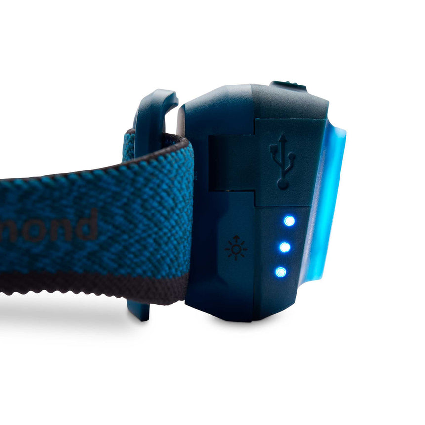 Black Diamond Spot 400-R Headlamp Outdoor Action Azul- Battery indicator and charging port